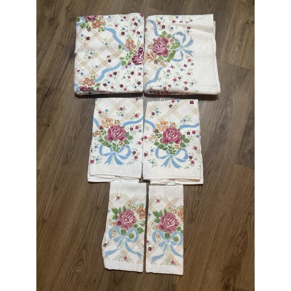 Vintage JC Penney 2 Bath Towels, 2 Hand Towels, 2 Wash Cloths Floral Rose‎ Retro